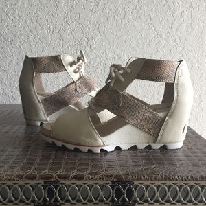Sorel Joanie Lace Up Sandals Wedges 10.5 Sea Salt